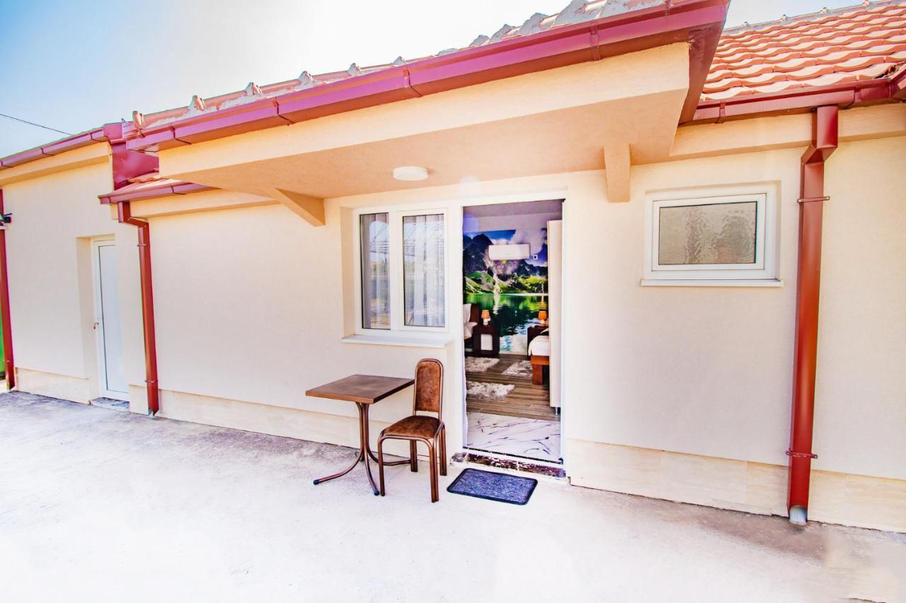 Simo Apartments Airport Podgorica Exterior foto